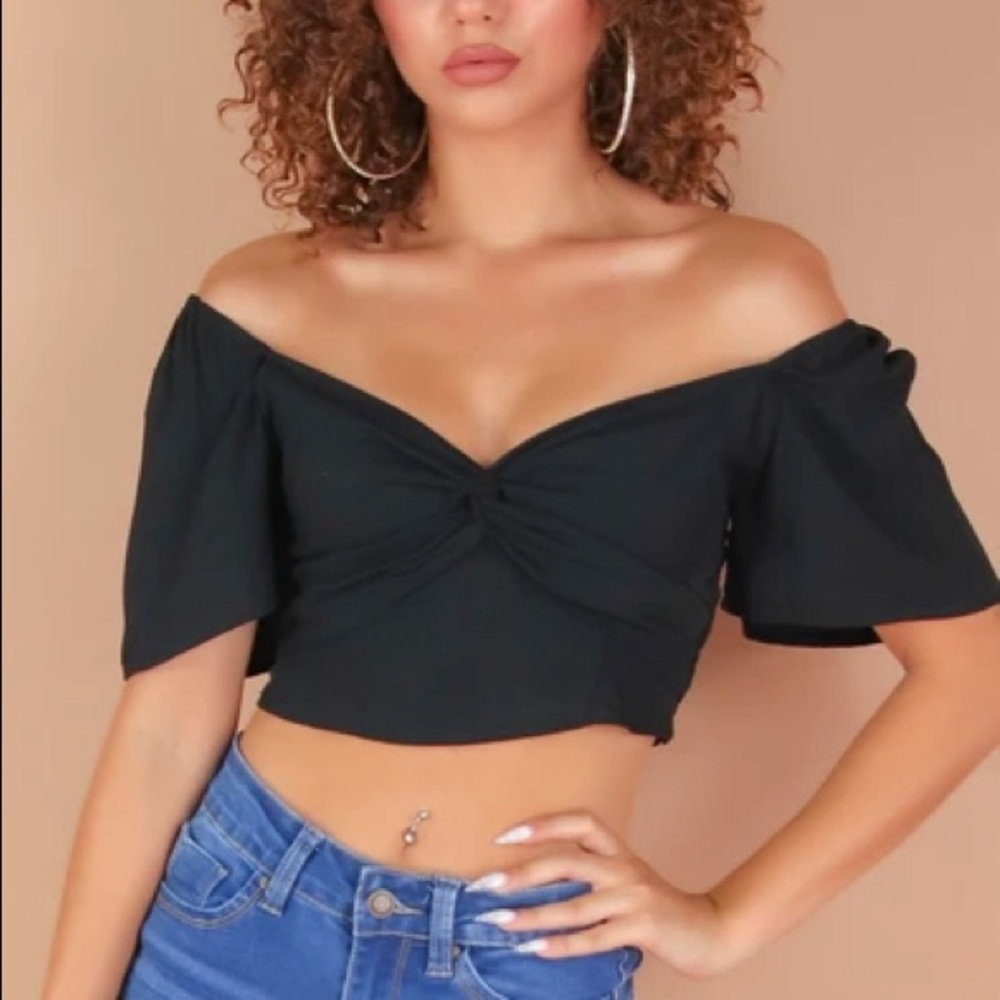 Black Trendy Crop Top